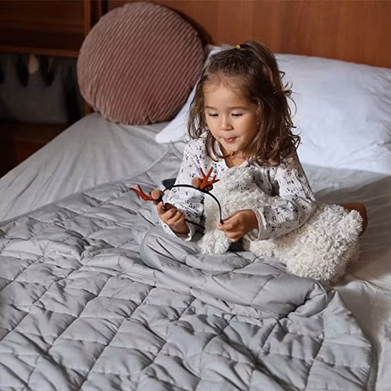 Échantillon disponible Custom Factory Grey 10/15/20 Lbs Couverture pondérée en bambou de refroidissement sensoriel pour les enfants